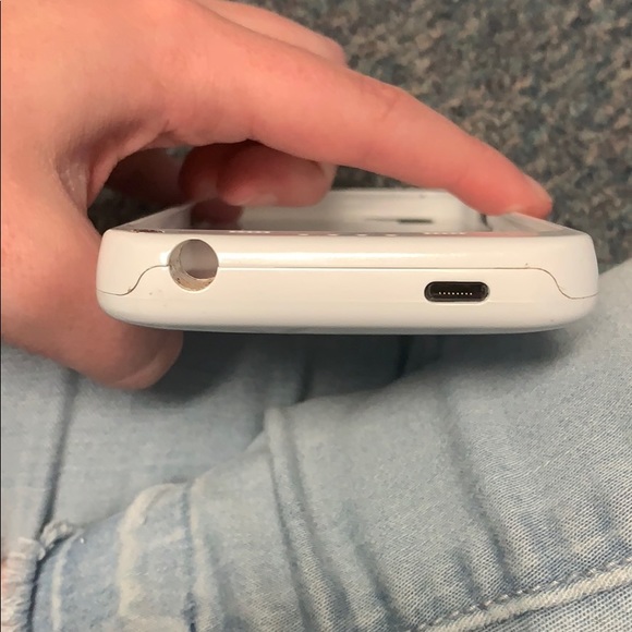 Charging case - Picture 6 of 6